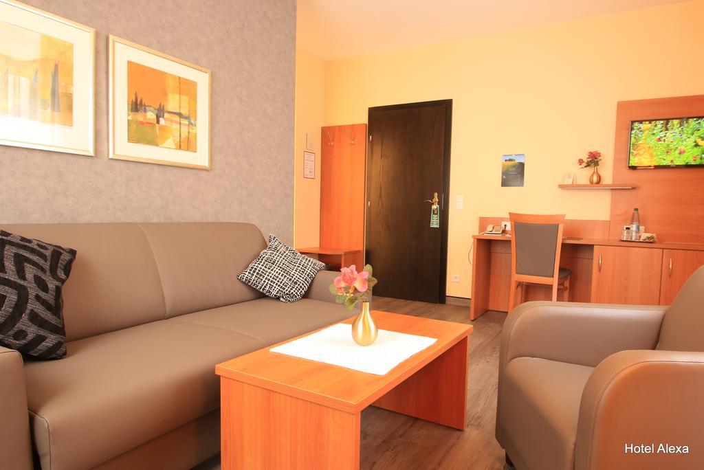 Hotel Alexa Bad Mergentheim Exteriör bild