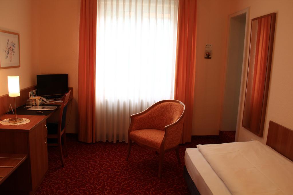 Hotel Alexa Bad Mergentheim Exteriör bild